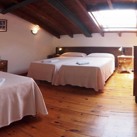 Casa De La Montana Albergue Turistico Avín Esterno foto