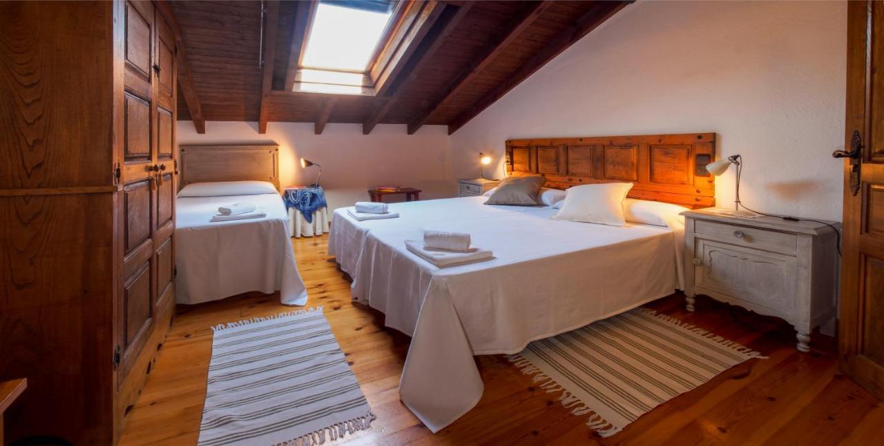 Casa De La Montana Albergue Turistico Avín Esterno foto