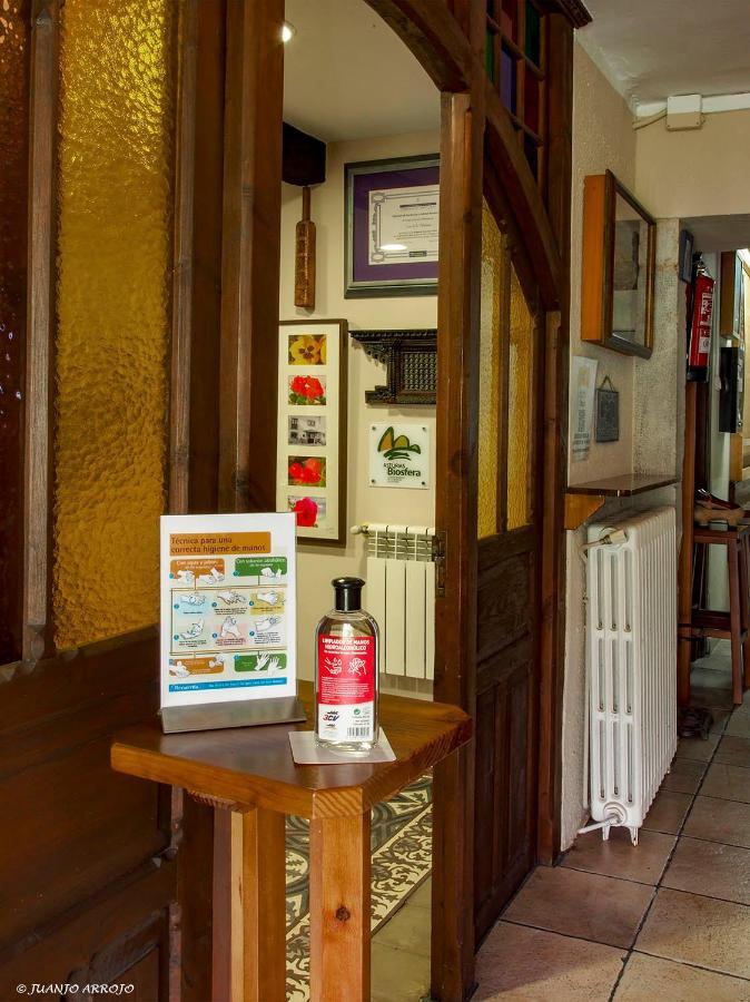 Casa De La Montana Albergue Turistico Avín Esterno foto