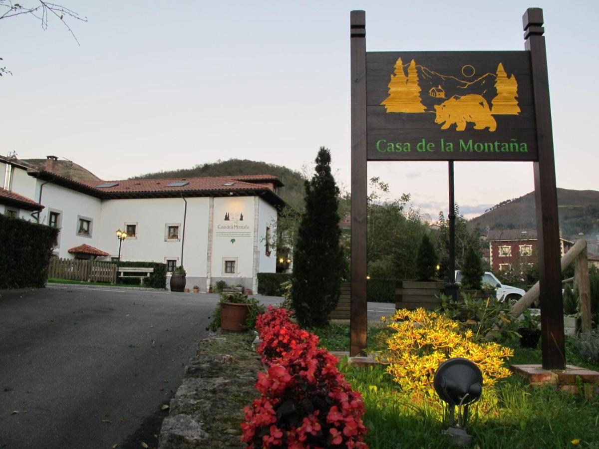 Casa De La Montana Albergue Turistico Avín Esterno foto
