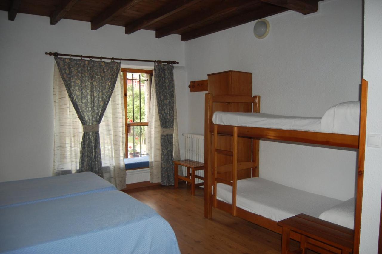 Casa De La Montana Albergue Turistico Avín Esterno foto