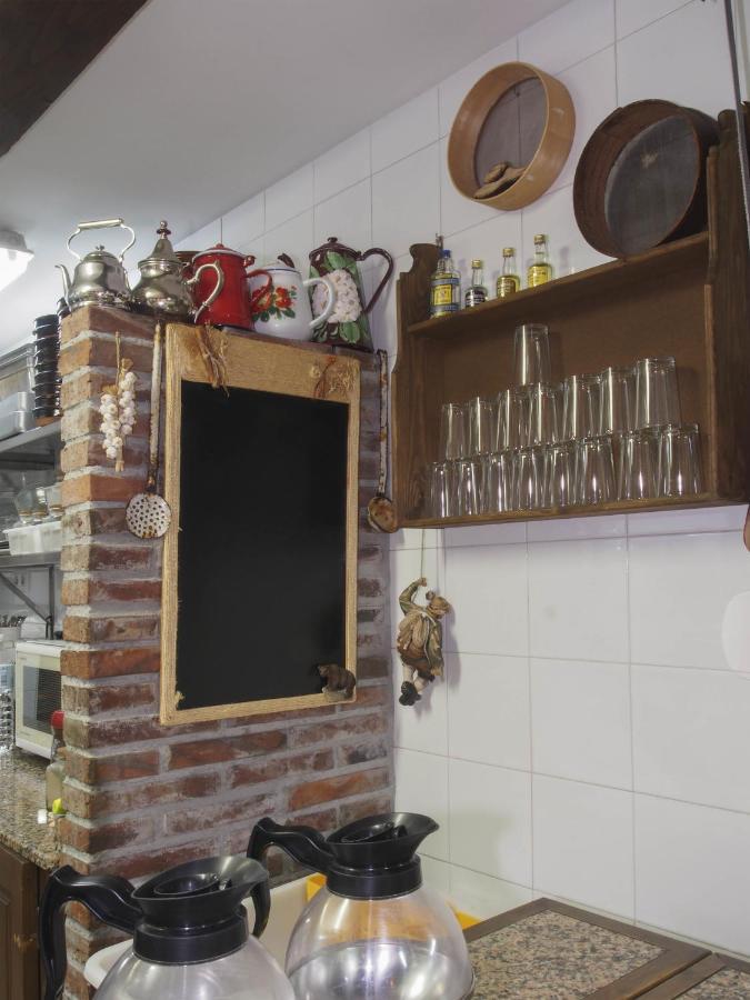 Casa De La Montana Albergue Turistico Avín Esterno foto