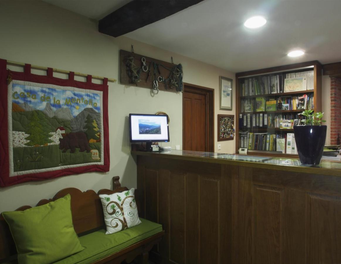 Casa De La Montana Albergue Turistico Avín Esterno foto